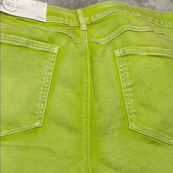 Cato  Faded Neon Green Denim Shorts Sz 20w - Picture 12 of 12
